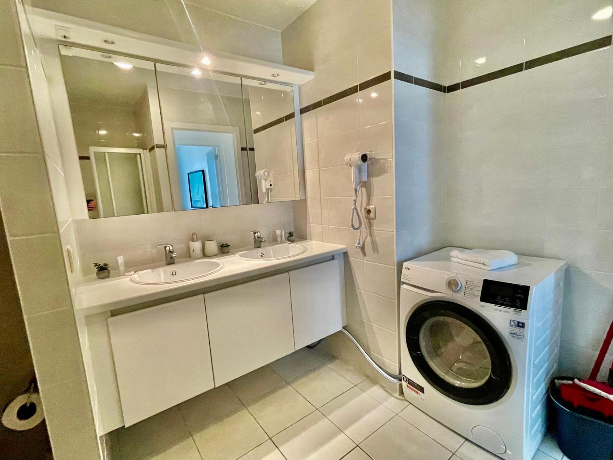 3Br Zeedijk Apartment Ocean View Blankenberge Eksteriør bilde